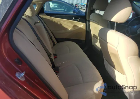 2013 Hyundai Sonata Gls z USA, uszkodzony, nr VIN 5NPEB4AC8DH523663